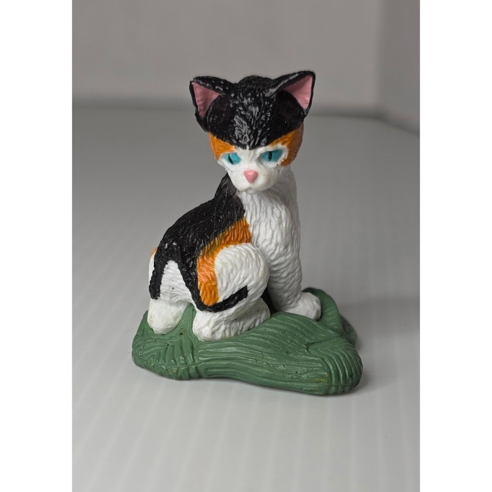 Kitty in My Pocket‎ 1994 Calico Cat Green Base M.E.G. Inc